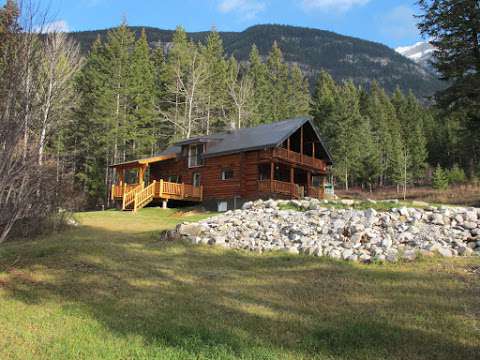 Smiley Wolf Cabin